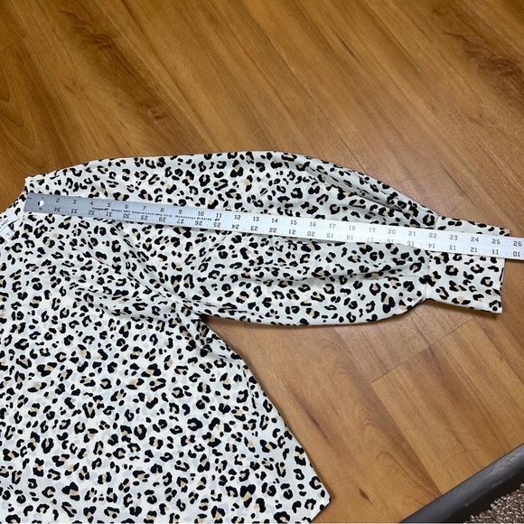 Nine West Women’s Black and Cream Animal Print Blouse Long Sleeve - Picture 10 of 10